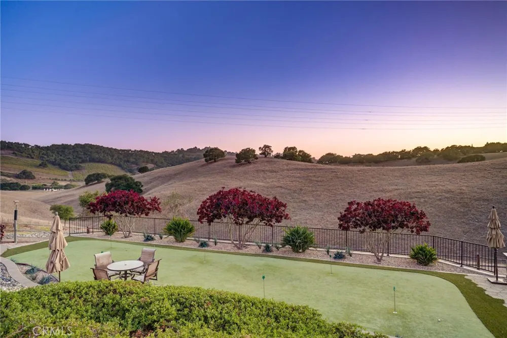 2490 Nightshade Arroyo Grande, CA 93420