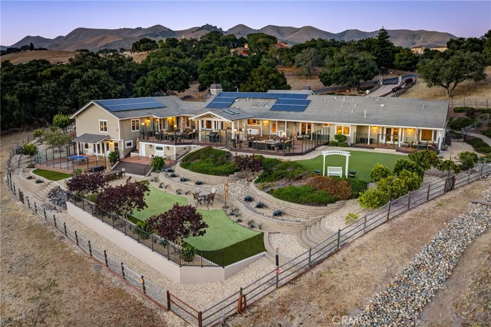 2490 Nightshade Arroyo Grande, CA 93420