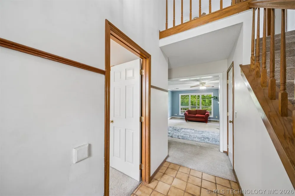 996 Douglas Drive Claremore, OK 74017