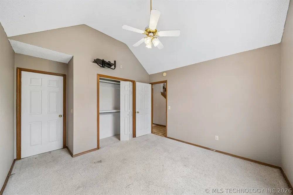 996 Douglas Drive Claremore, OK 74017