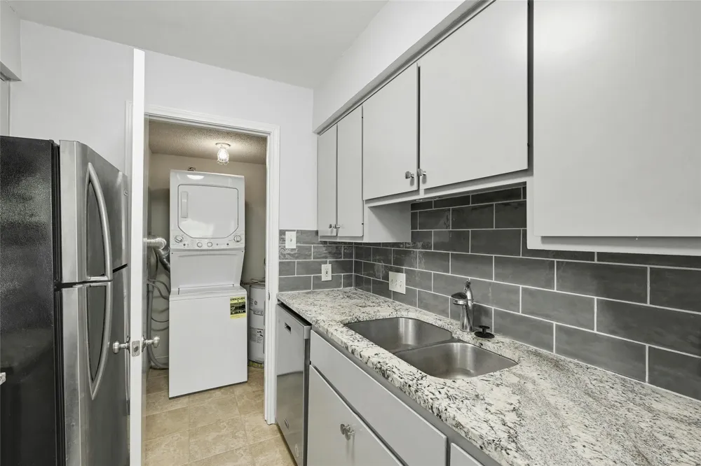 9226 Jollyville Road #221 Austin, TX 78759