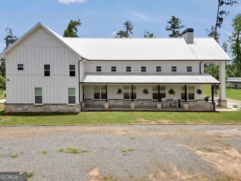 1384 Hopewell RD Forsyth, GA 31029