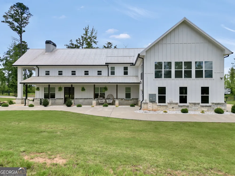 1384 Hopewell RD Forsyth, GA 31029