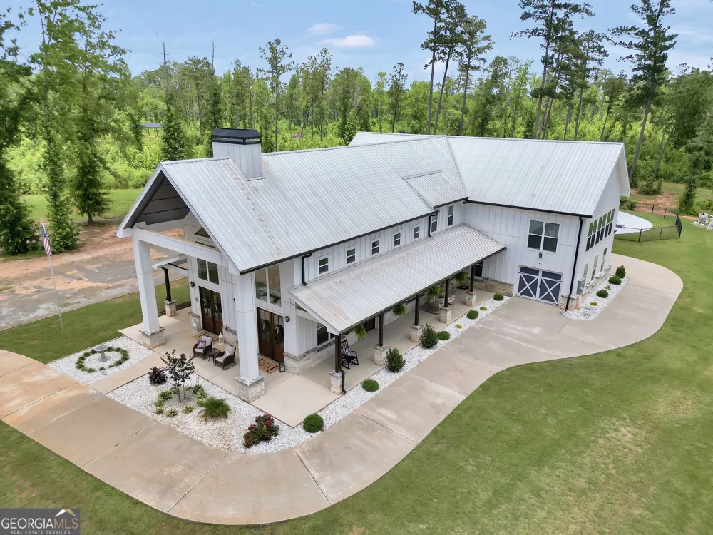 1384 Hopewell RD Forsyth, GA 31029