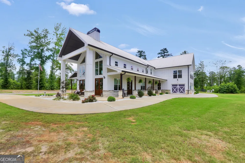 1384 Hopewell RD Forsyth, GA 31029