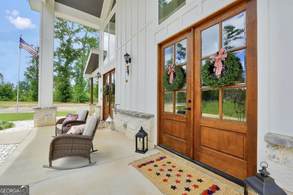 1384 Hopewell RD Forsyth, GA 31029