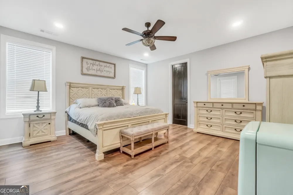 1384 Hopewell RD Forsyth, GA 31029