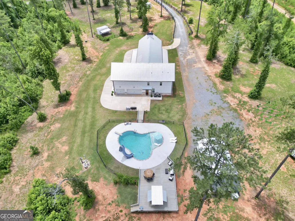 1384 Hopewell RD Forsyth, GA 31029