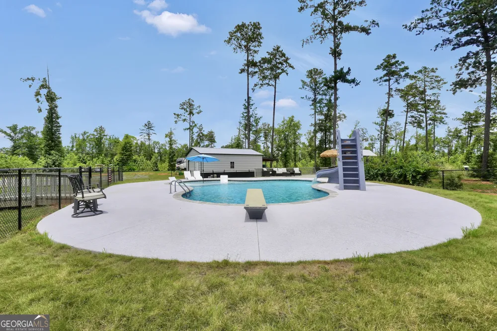 1384 Hopewell RD Forsyth, GA 31029