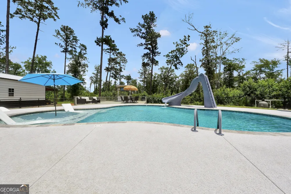 1384 Hopewell RD Forsyth, GA 31029