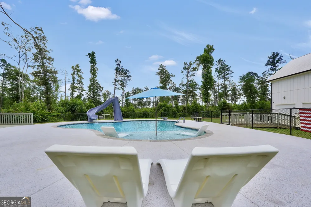 1384 Hopewell RD Forsyth, GA 31029