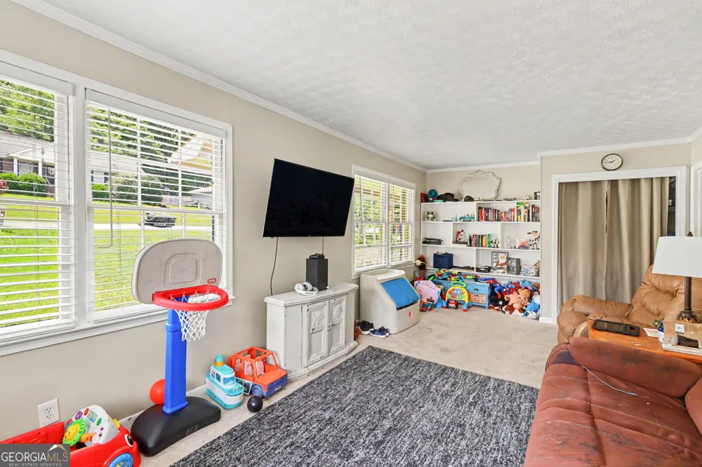 202 Cherry Hill DR Calhoun, GA 30701