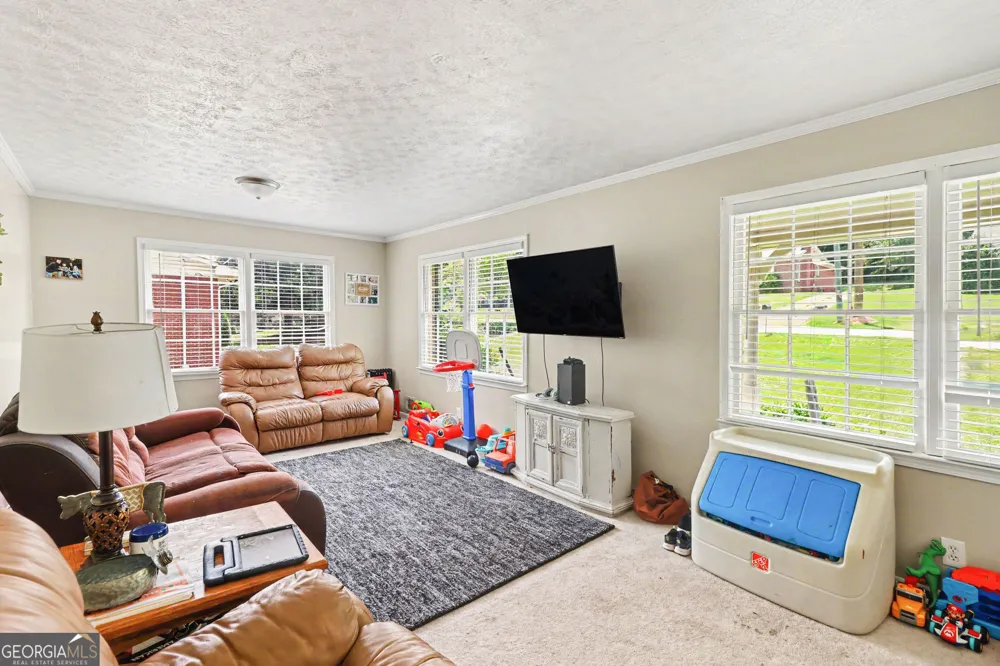 202 Cherry Hill DR Calhoun, GA 30701