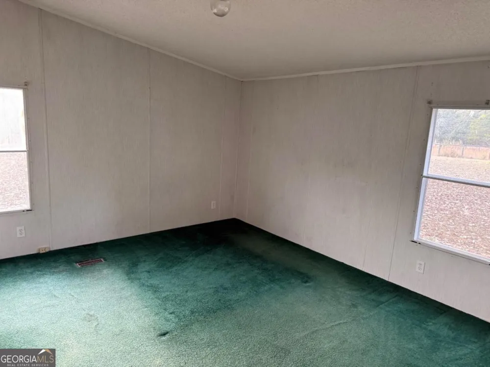415 McIntosh TRL Senoia, GA 30276