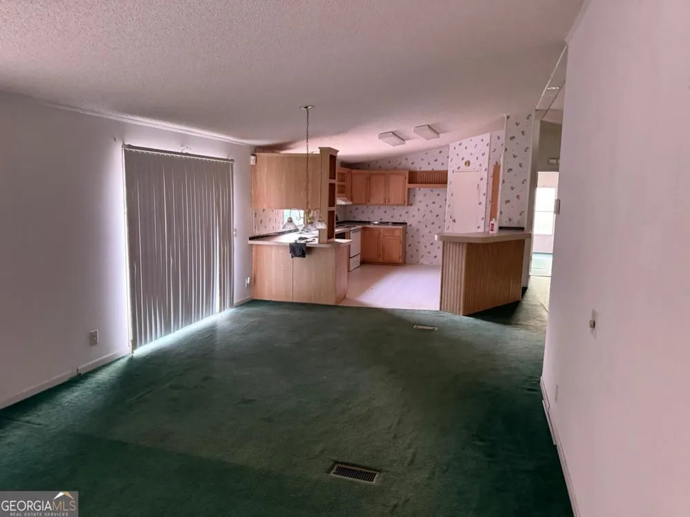 415 McIntosh TRL Senoia, GA 30276