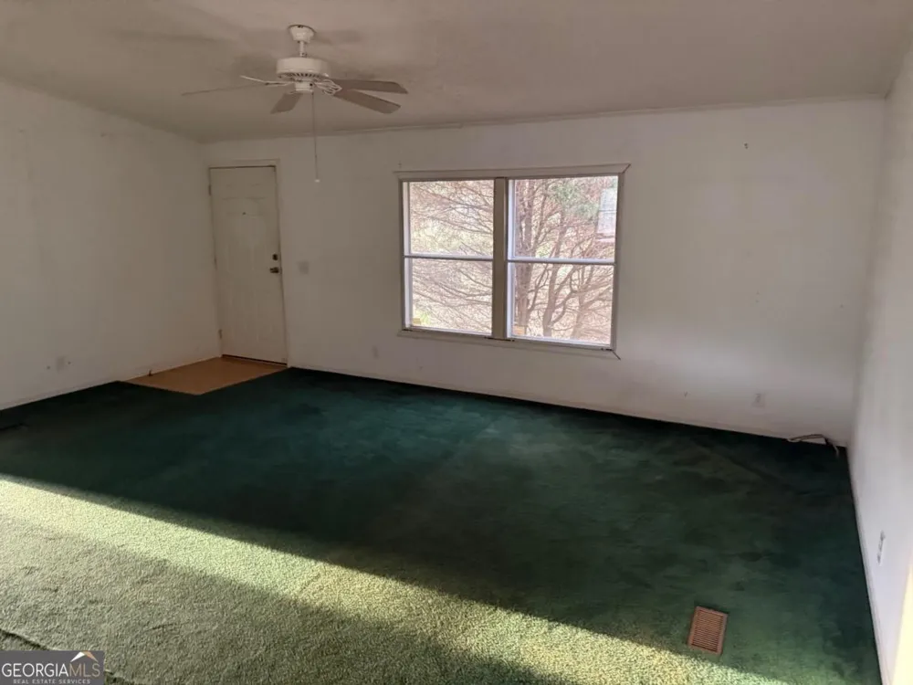 415 McIntosh TRL Senoia, GA 30276