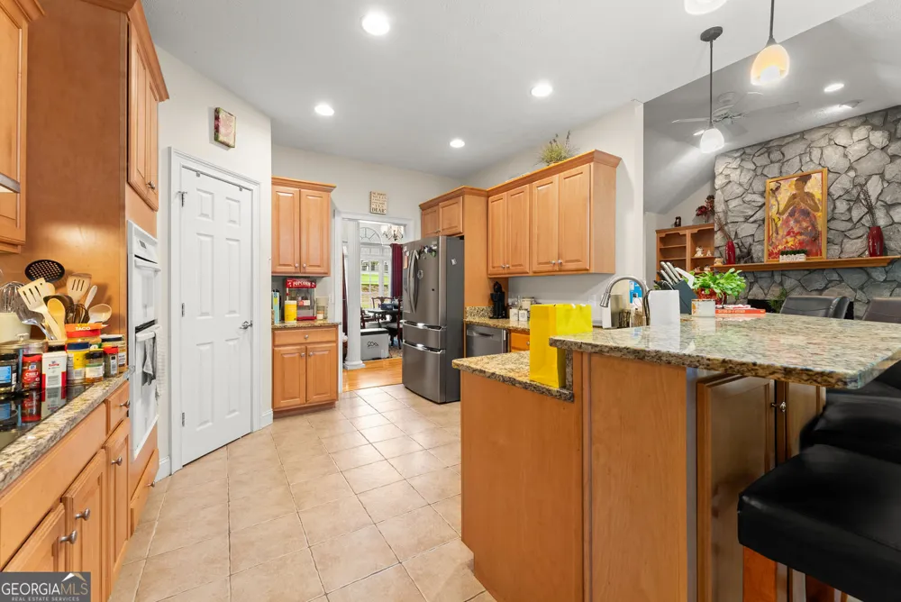 393 Brookwood DR Lavonia, GA 30553