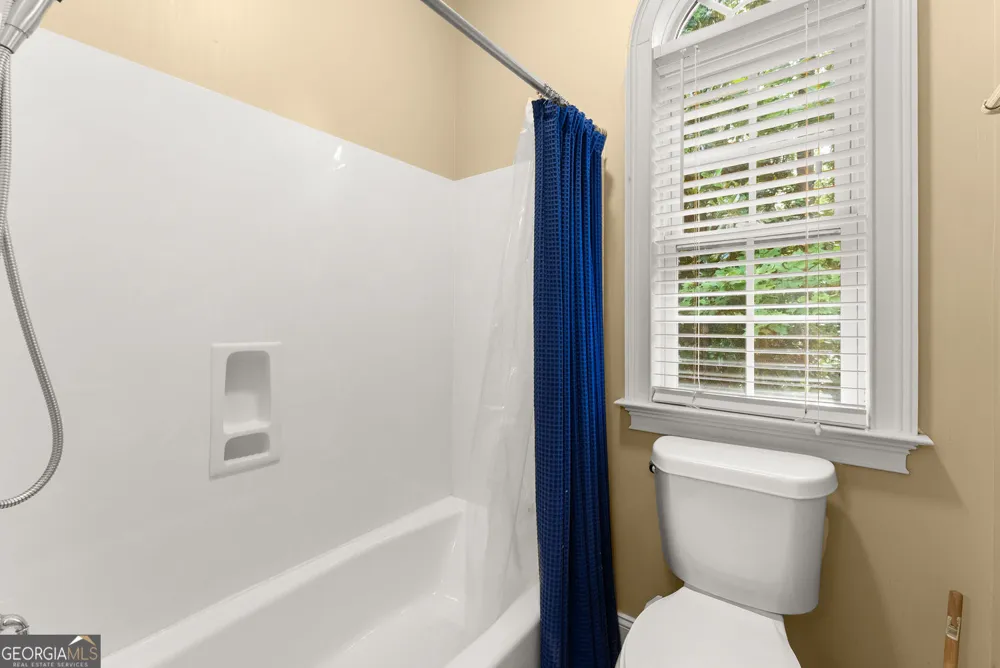 393 Brookwood DR Lavonia, GA 30553
