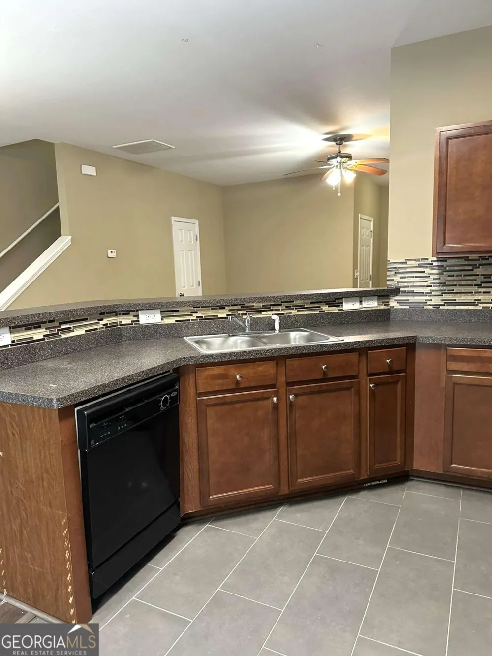 538 Oakside PL Acworth, GA 30102