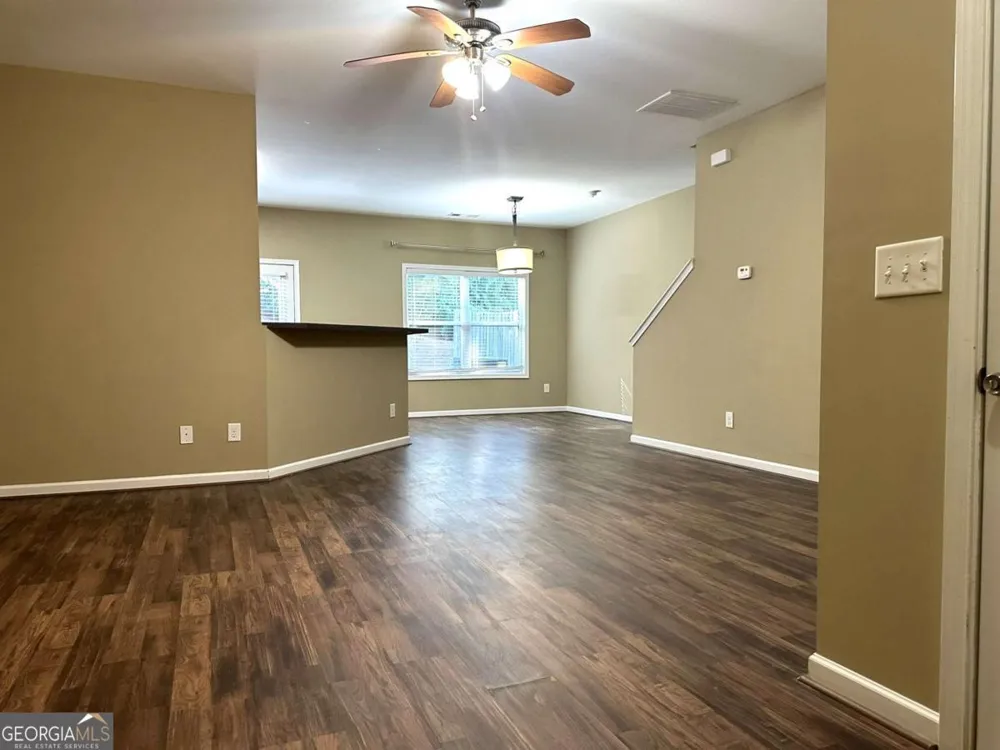 538 Oakside PL Acworth, GA 30102