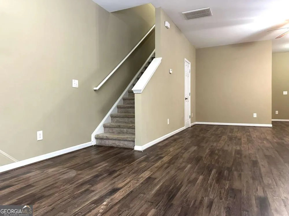 538 Oakside PL Acworth, GA 30102