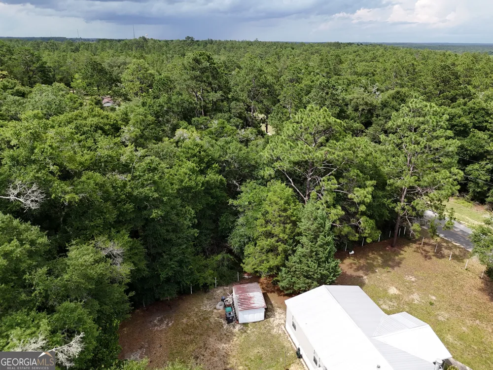 399 Perdue RD Defuniak Springs, FL 32433