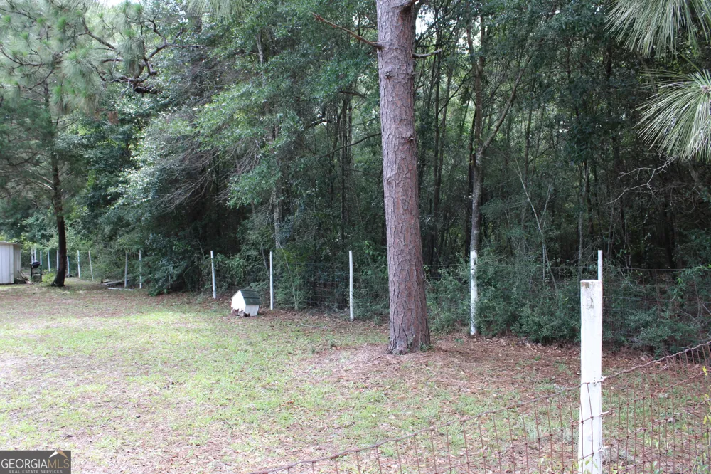 399 Perdue RD Defuniak Springs, FL 32433