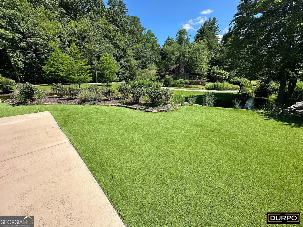 115 Wildflower RD Scaly Mountain, NC 28775