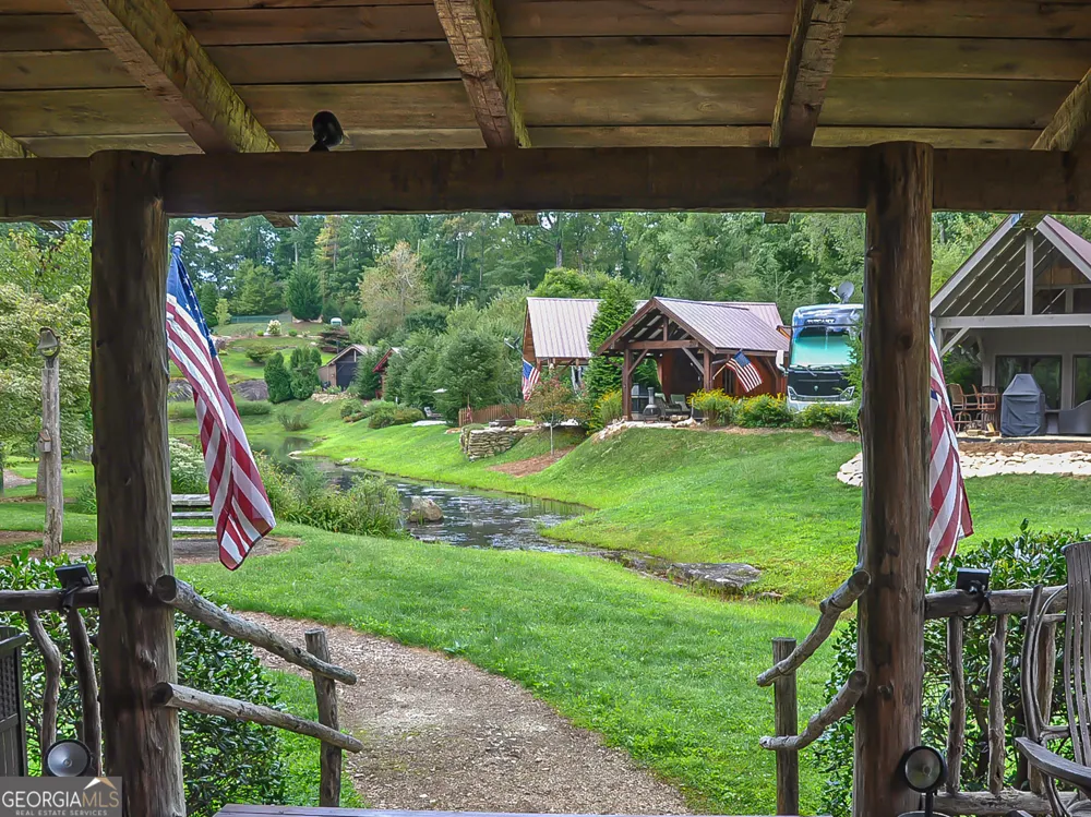 115 Wildflower RD Scaly Mountain, NC 28775