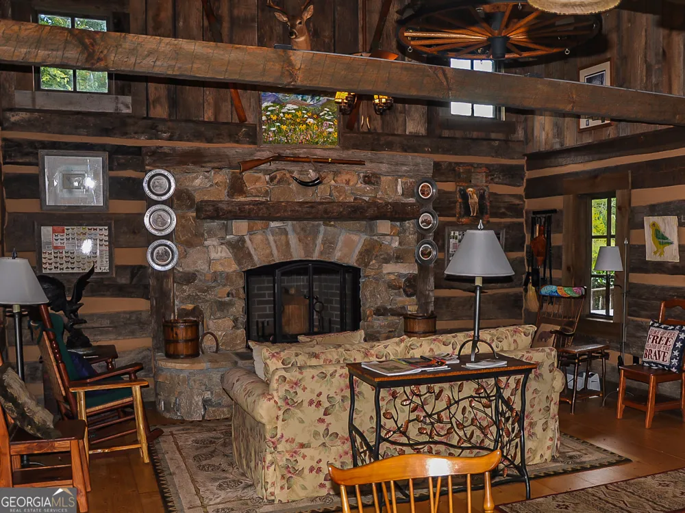 115 Wildflower RD Scaly Mountain, NC 28775