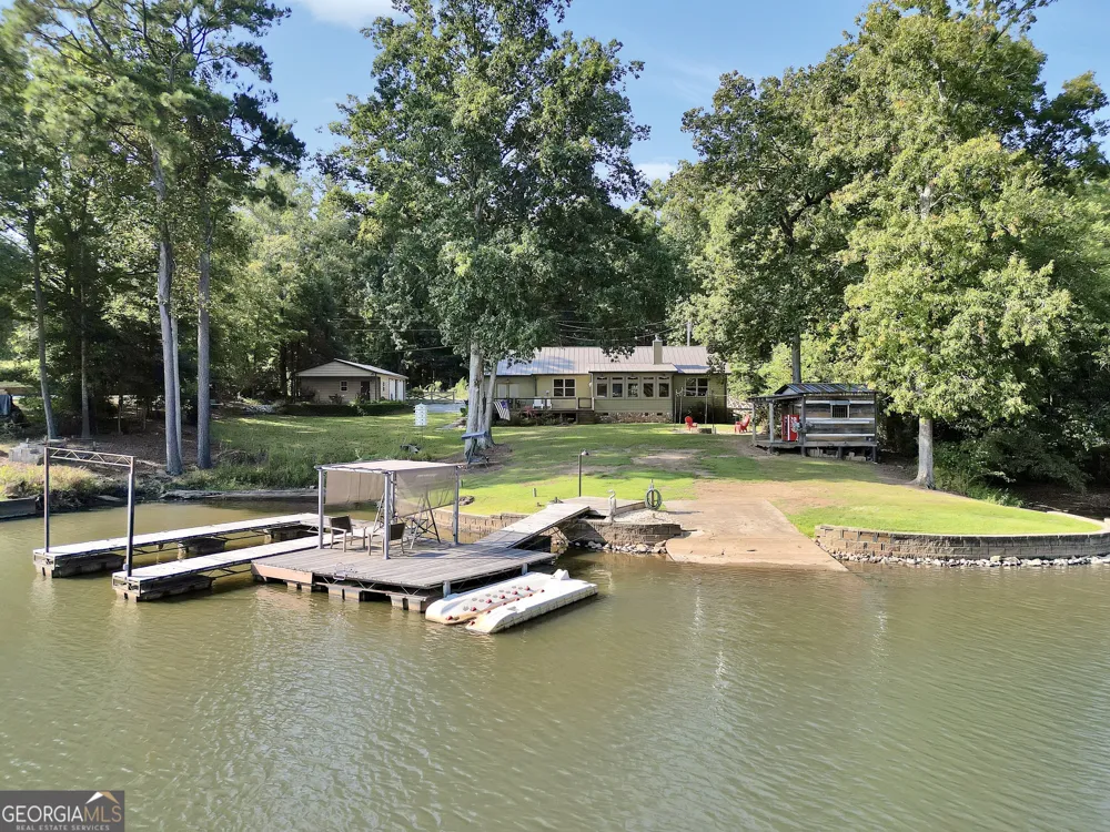 184 Bradley RD Jackson, GA 30233