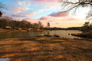 184 Bradley RD Jackson, GA 30233