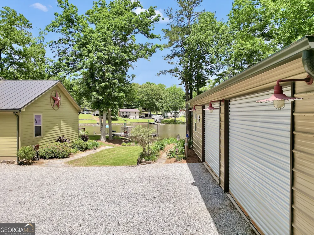 184 Bradley RD Jackson, GA 30233