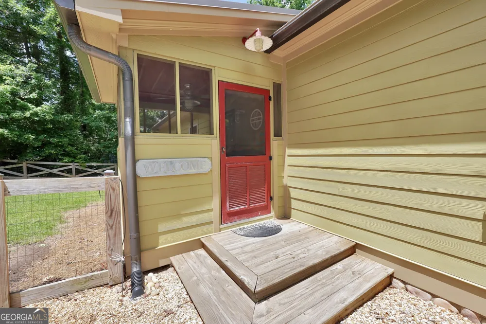 184 Bradley RD Jackson, GA 30233