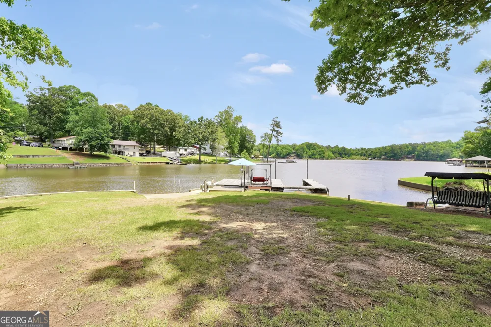 184 Bradley RD Jackson, GA 30233