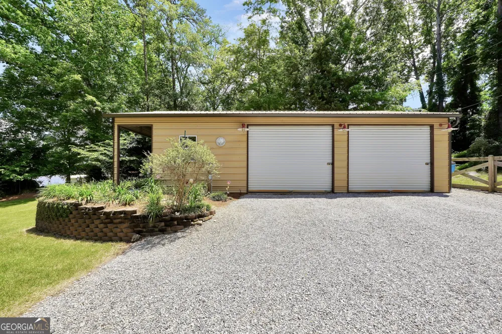 184 Bradley RD Jackson, GA 30233