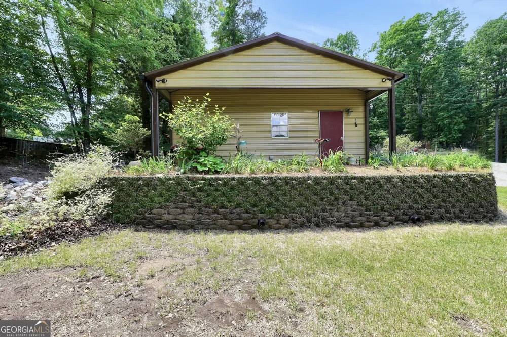 184 Bradley RD Jackson, GA 30233