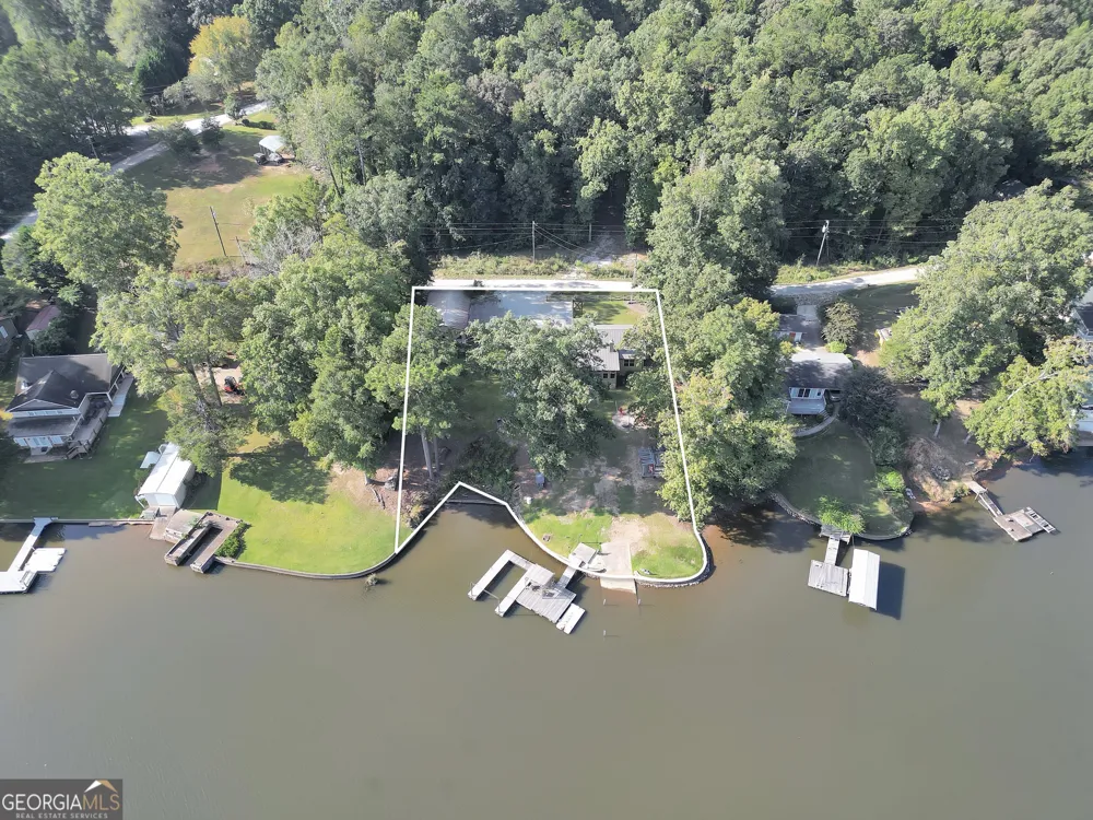 184 Bradley RD Jackson, GA 30233