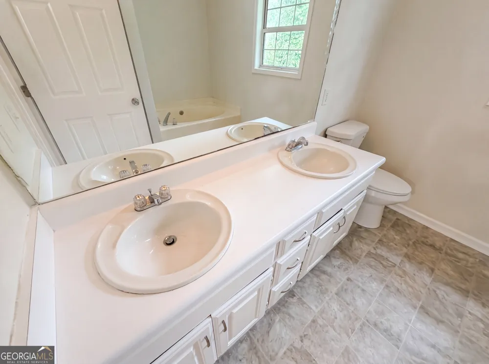 4615 Creek Bluff DR Buford, GA 30518