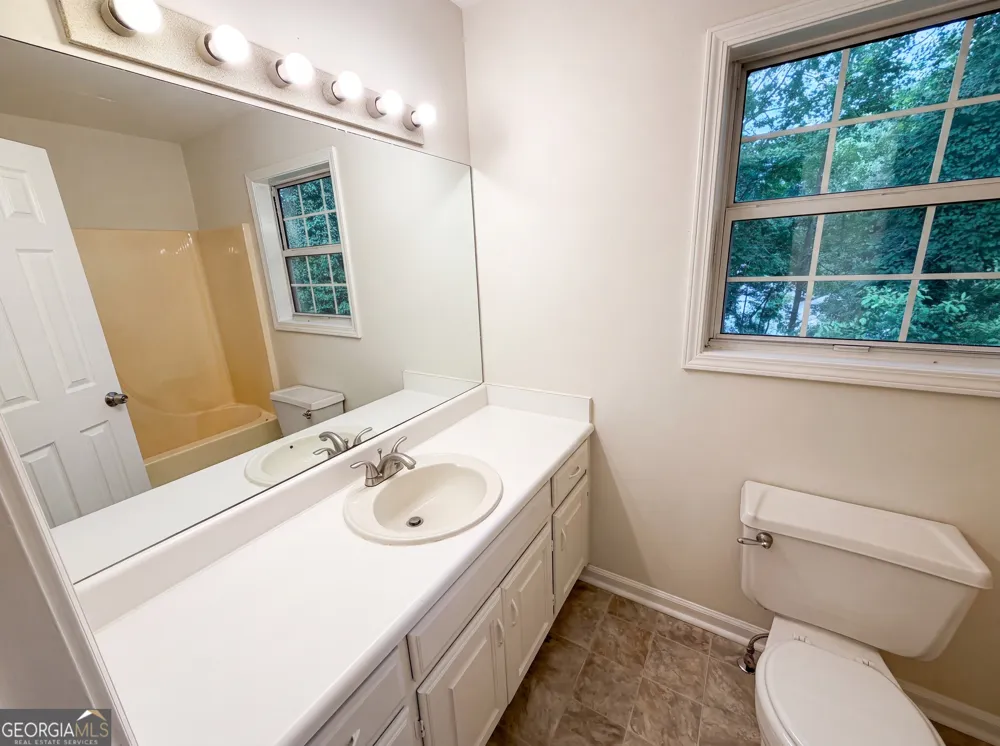 4615 Creek Bluff DR Buford, GA 30518