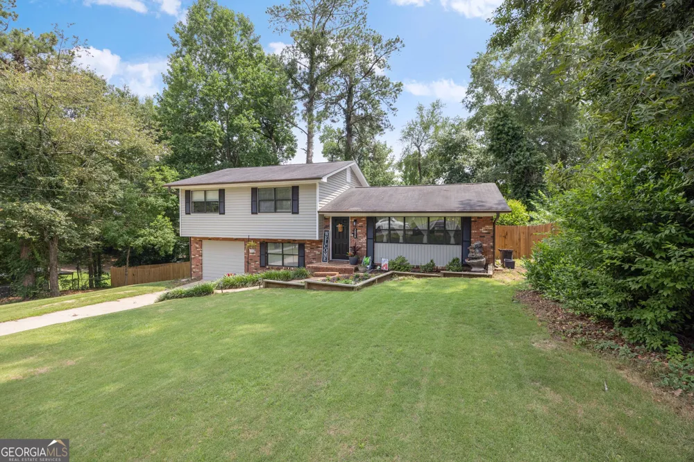 3838 Lyn DR Columbus, GA 31909