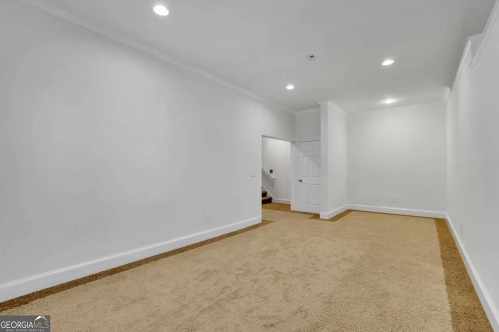 902 Whistler LN Canton, GA 30114