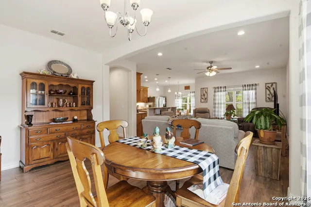 101 Sutton Uvalde, TX 78801