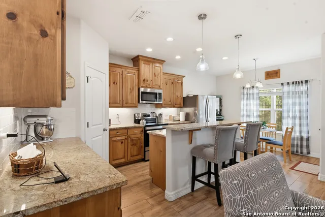 101 Sutton Uvalde, TX 78801