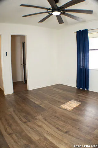 904 W. WEST STREET Stockdale, TX 78160