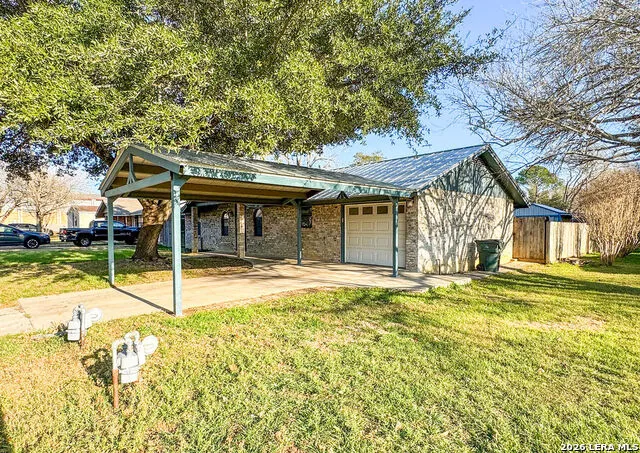 904 W. WEST STREET Stockdale, TX 78160