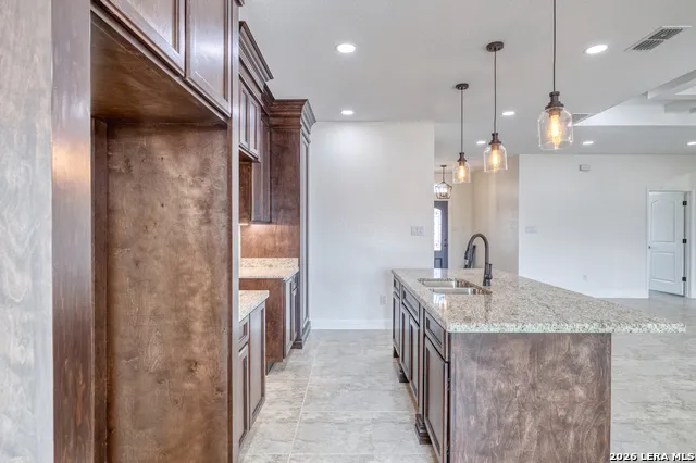 207 Riverside Drive Uvalde, TX 78801
