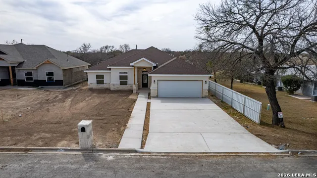 207 Riverside Drive Uvalde, TX 78801