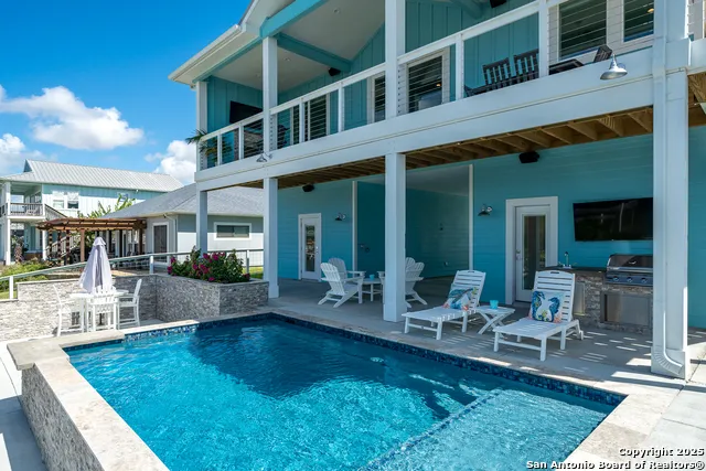 107 Windjammer Rockport, TX 78382