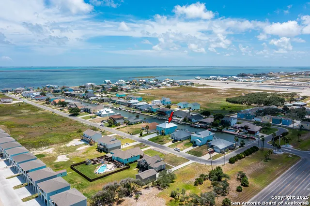107 Windjammer Rockport, TX 78382